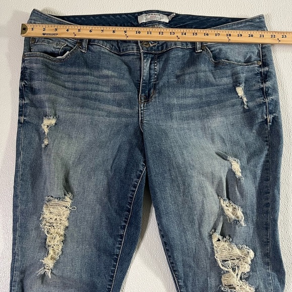 Torrid Denim Distressed Women's Skinny Jeans Size 20XT - Picture 4 of 10